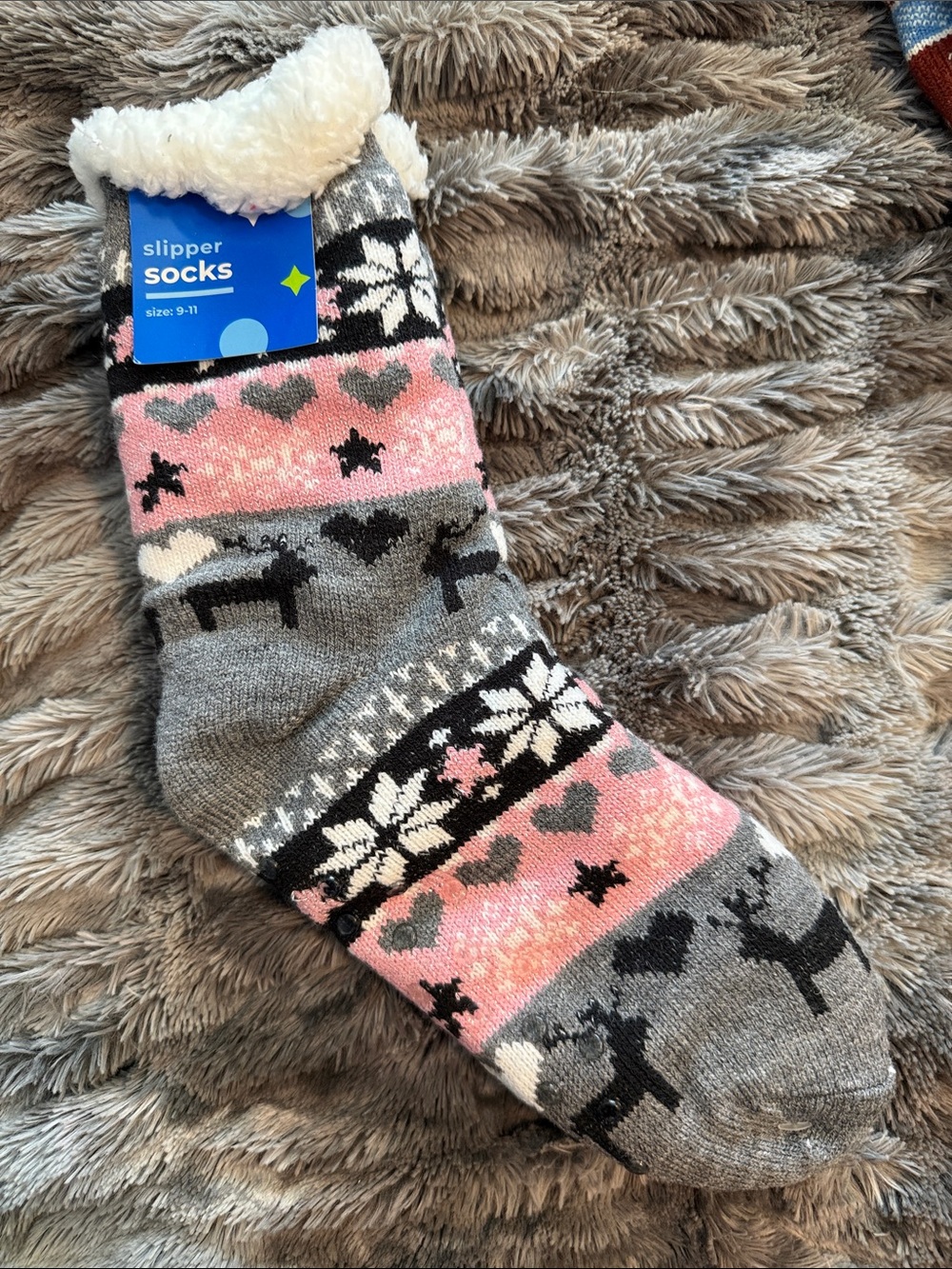Cozy Fleece-Lined Slipper Socks - Gray & Pink Heart Reindeer Pattern